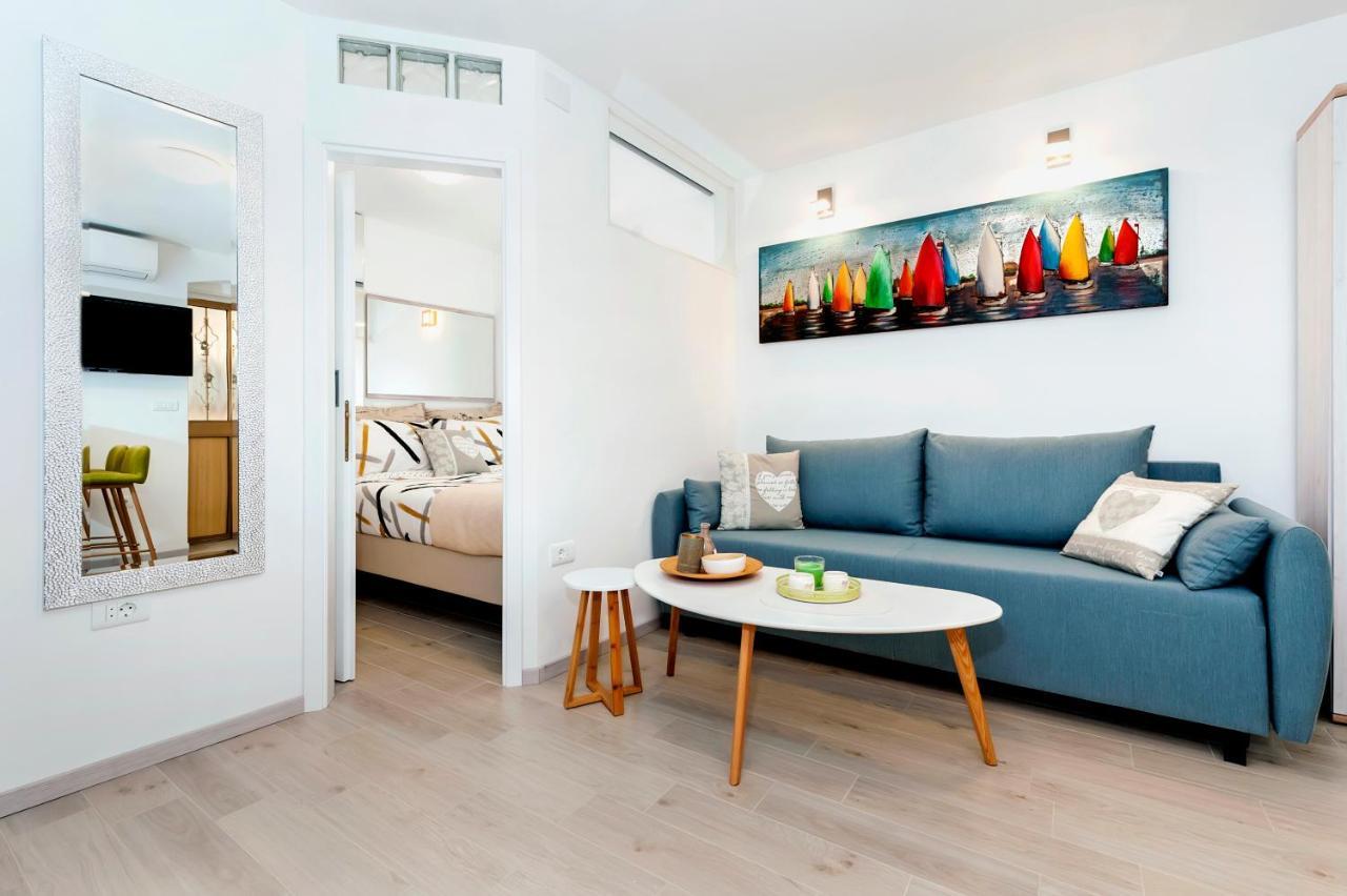 Apartment Amici With Terrace In Center Of Rovinj Zewnętrze zdjęcie
